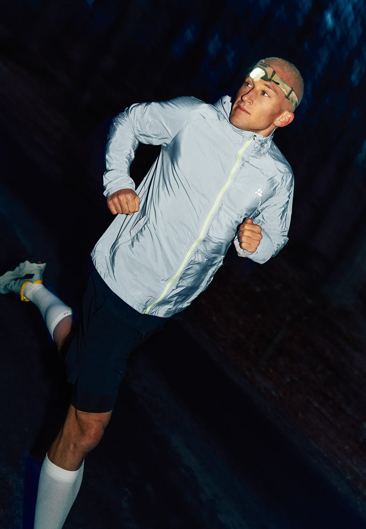 AIRGUARD RUNNING WINDBREAKER - Image 5